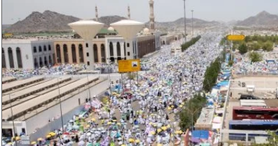 رئيس الشؤون الدينية بالمسجد الحرام والمسجد النبوي، الشيخ عبدالرحمن بن عبدالعزيز السديس، إمام وخطيب المسجد النبوي، إلقاء خطبة يوم عرفة ، أداء الصلاة بمسجد نمرة ، حج هذا العام 1447هـ